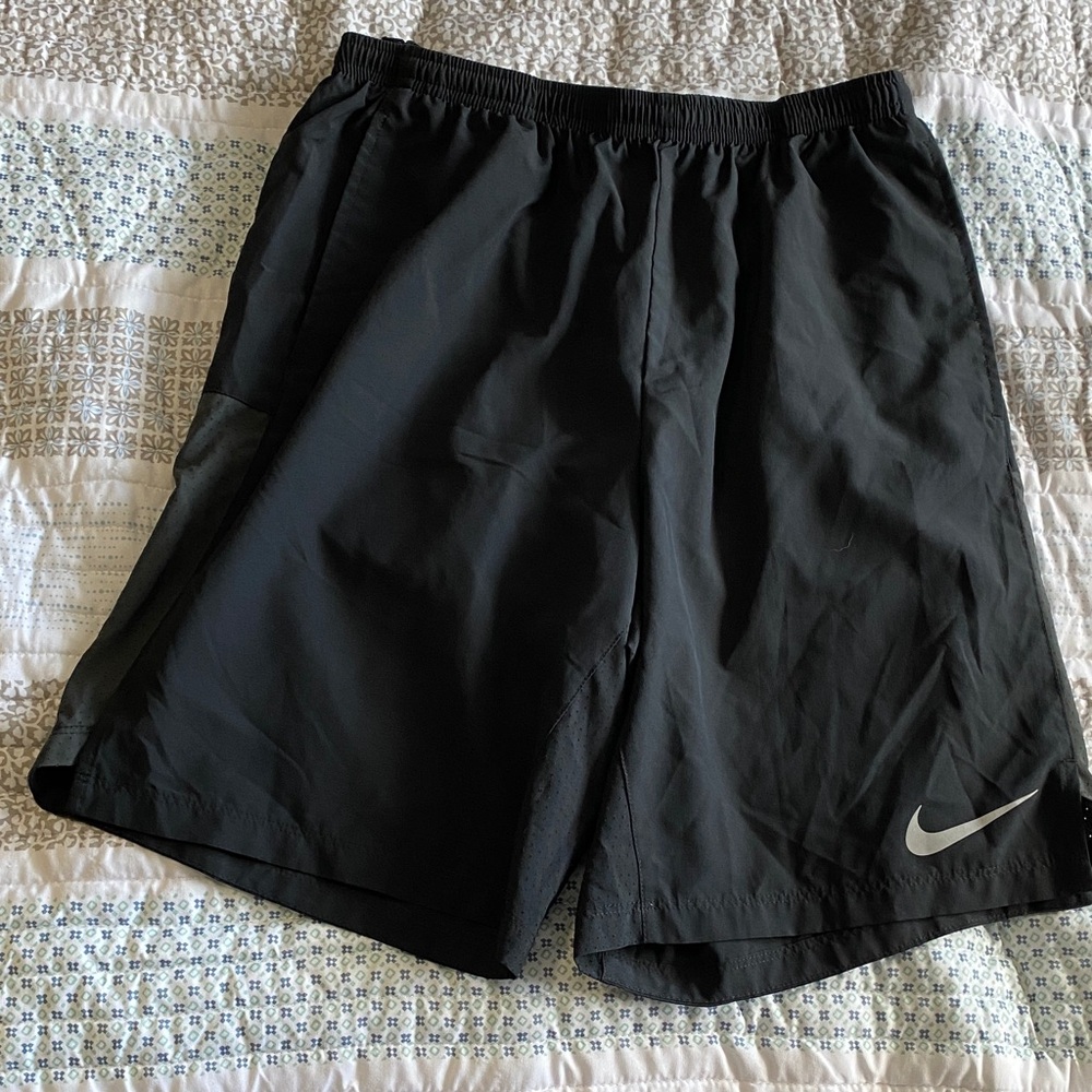 Nike Men's 7in Inseam Black Running Shorts